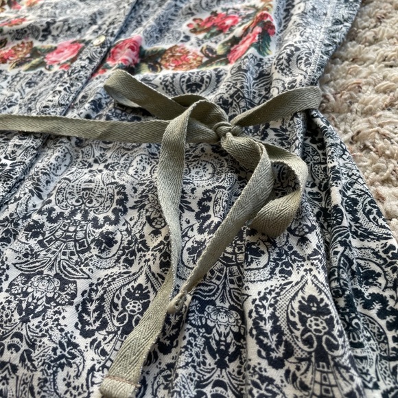 Anthropologie patterned dress - Picture 2 of 13